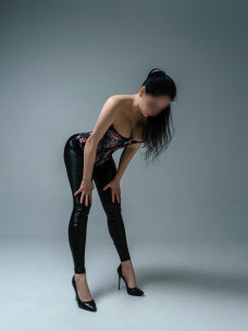 Escort Eva Photo 24