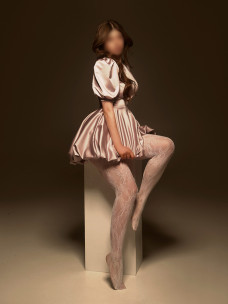 Escort Kira Photo 6