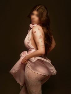 Escort Kira Photo 34